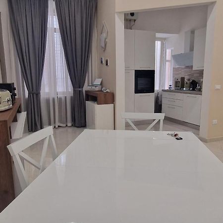 Appartamento B&B La Dimora Di Parthenope Neapel Exterior foto